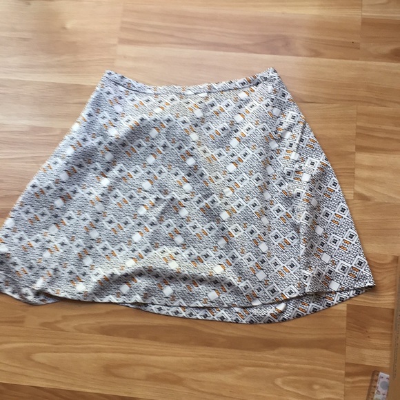 H&M skirt - Picture 2 of 3